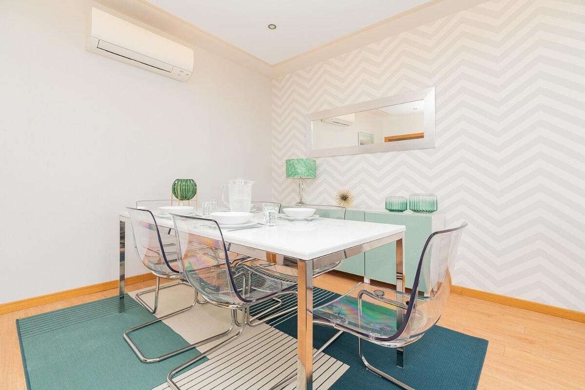 Modern Deco With Balcony Lejlighed *